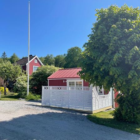 Lyckan - Minihus I Lantlig Miljoe Ulricehamn Exterior foto