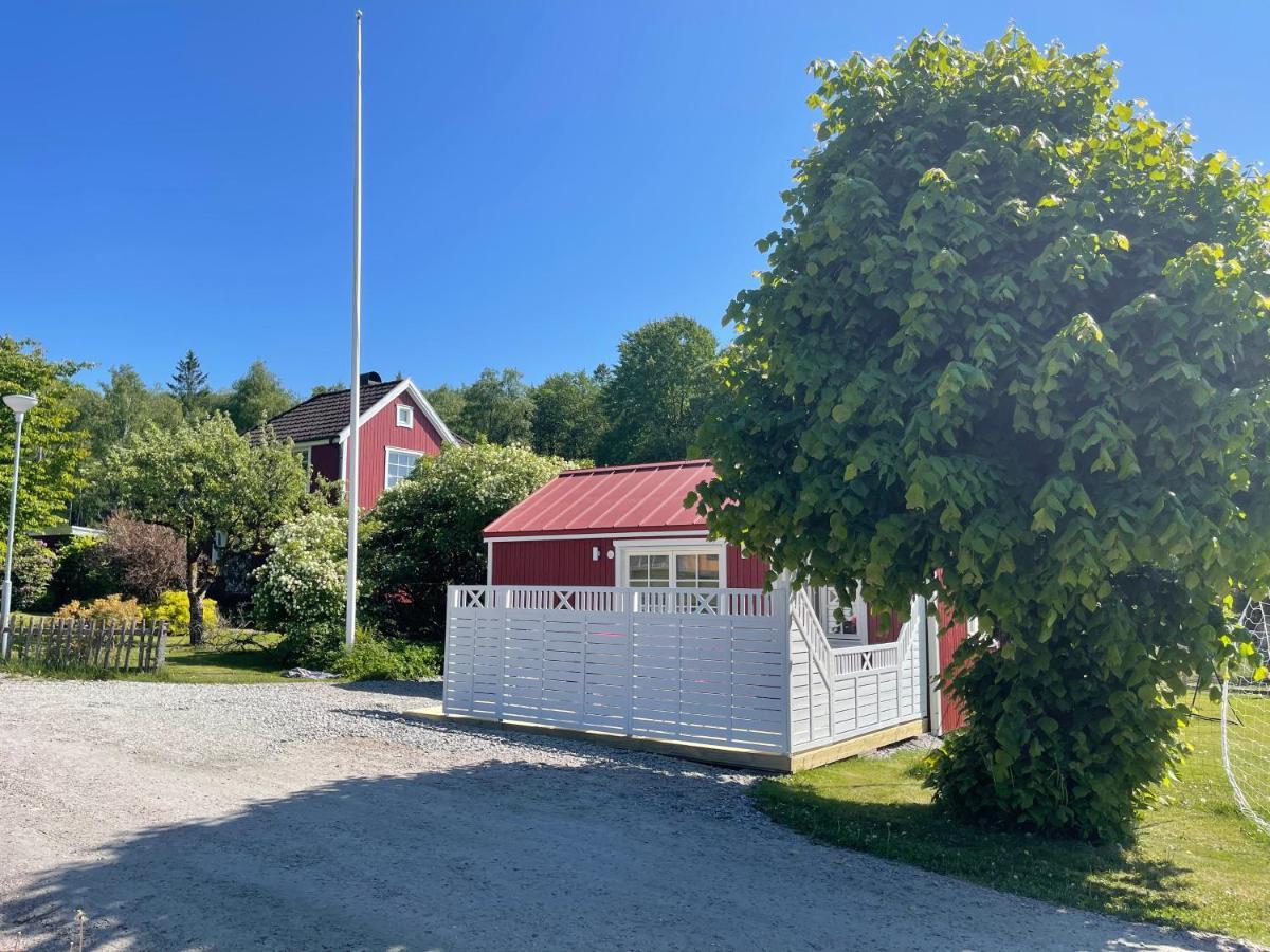 Lyckan - Minihus I Lantlig Miljoe Ulricehamn Exterior foto